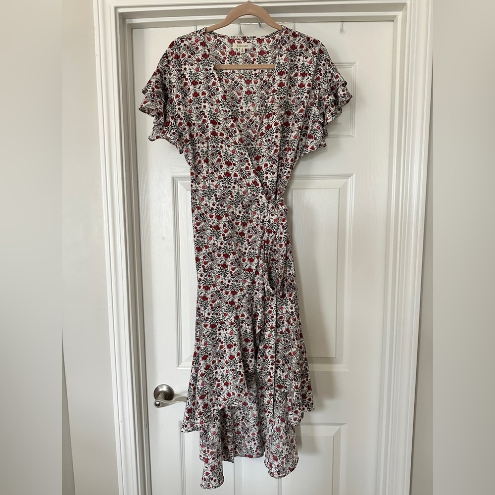 Flutter Sleeve Wrap Dress - S